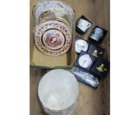 A collection of Royal Worcester to include plates, a bowl and boxed items