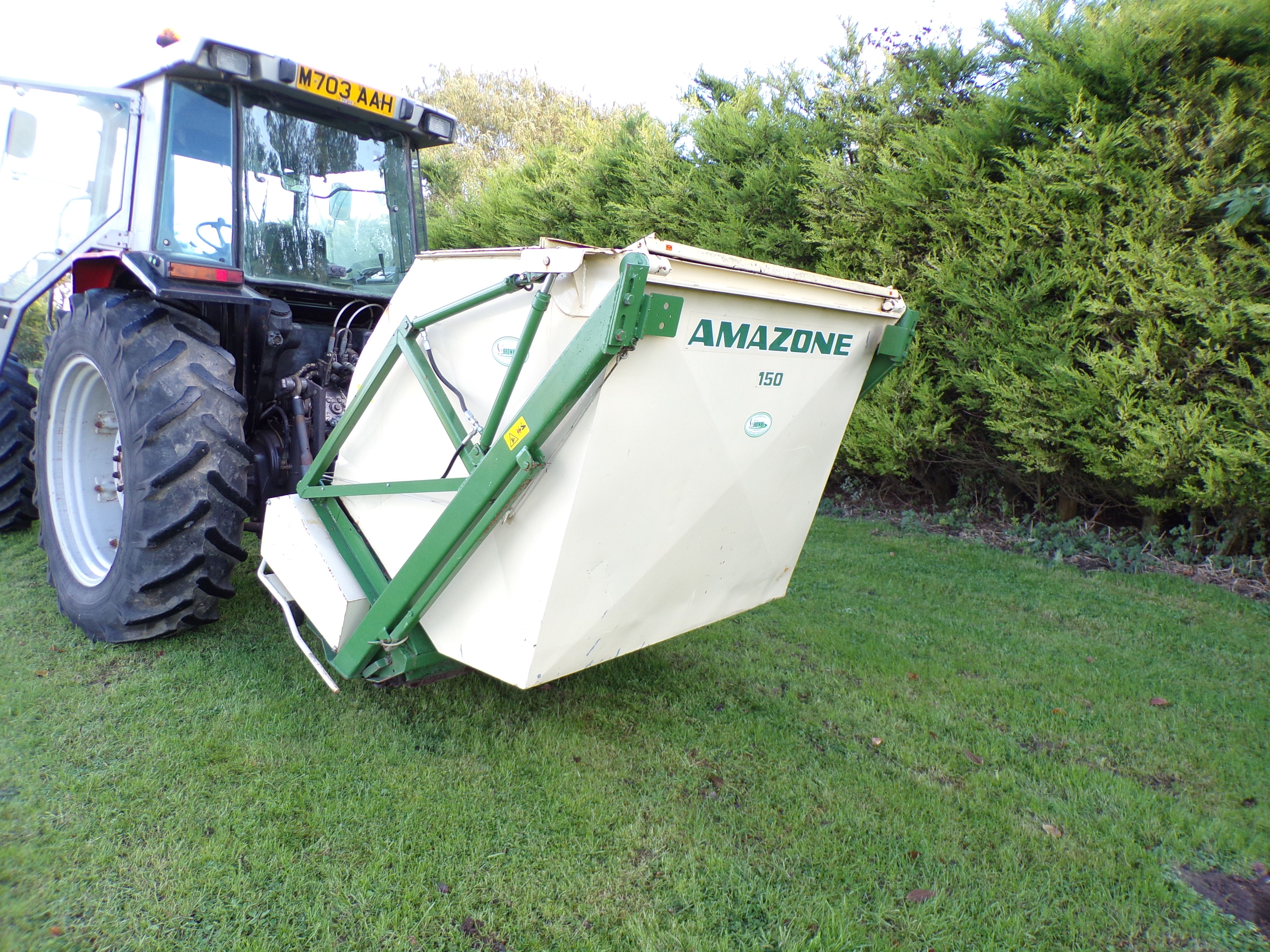 Amazone Groundkeeper Ghl/T150 Known as a "machine for all seasons", the
