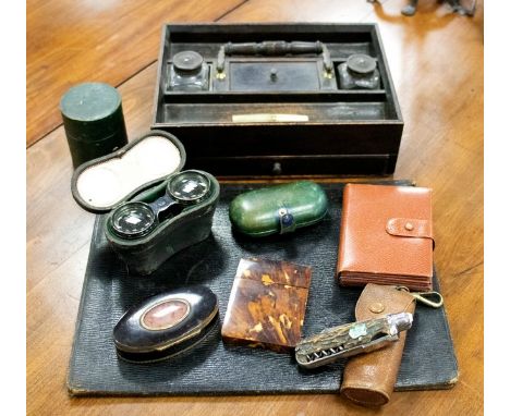 A tortoiseshell visiting card case, 9cm x 7cm, a Georgian papier-mâché and gilt metal mounted snuff box, a Victorian folding 
