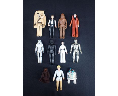 VINTAGE STAR WARS LUKE SKYWALKER FARMBOY 1977 ACTION FIGURE WITH BUILT IN LIGHT SABER with 10 of the original first 12 Star W
