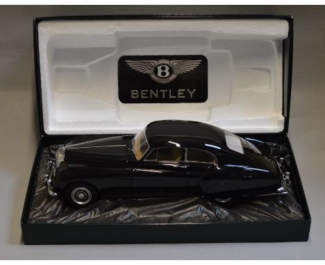 A boxed Minichamps Paul's Model Art 1954 Bentley Continental 'R-type' in 1:18 scale, appears VG in G+/VG box.