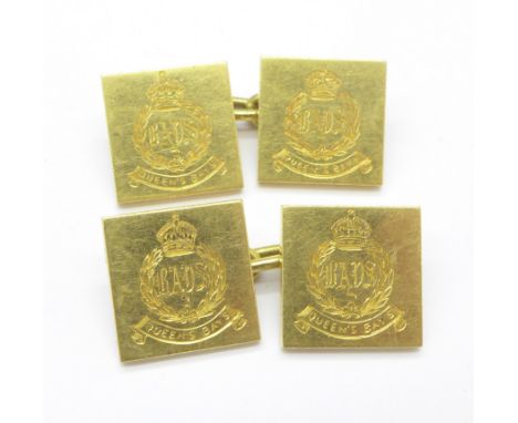 A pair of 18ct gold military Queen's Bays cufflinks, 17.8g
