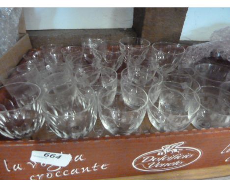 BOX OF VINTAGE GLASSES