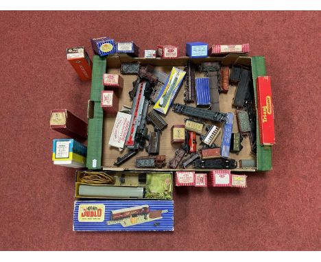 A Quantity of Predominantly OO Gauge Model Railway Rolling Stock by Hornby Dublo, Triang, Hornby. To include Graham Farish 0-