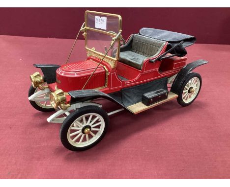 A 1:16 Scale Franklin Mint Model of 1911 Stanley Steamer, appears complete, unboxed.