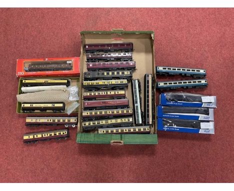 Twenty Three 'OO' Gauge/4mm Bogie Coaches by Hornby, Rivarossi, Dapol and Exley, to include Royal Mail, Inter-City, Pullman (