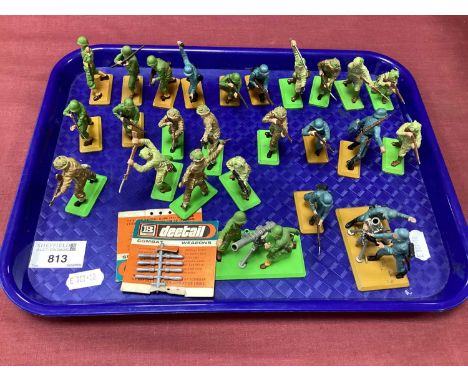 Twenty Five Britains Deetail Military Figures. All With Metal Bases. Including German And British WWII Soldiers, 75mm Gun, Mo
