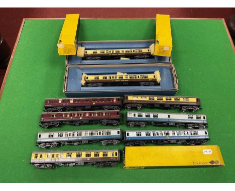Eleven HO scale British outline coaches (five boxed) by Lilliput and Trix, including buffet and Pullman coaches, playworn.