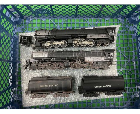 Two HO scale US Union Pacific 4-6-6-4 Challenger locomotives and tenders by Samhongsa of Korea, minor damage noted on one to 