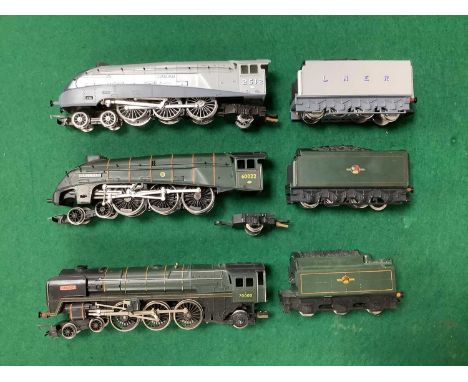 Three Hornby 'OO' Gauge Locomotives, 4-6-2 A4 'Silver Fox. 4-6-2 A4 'Mallard' (rear pony truck detached), 4-6-2 'Brittania', 