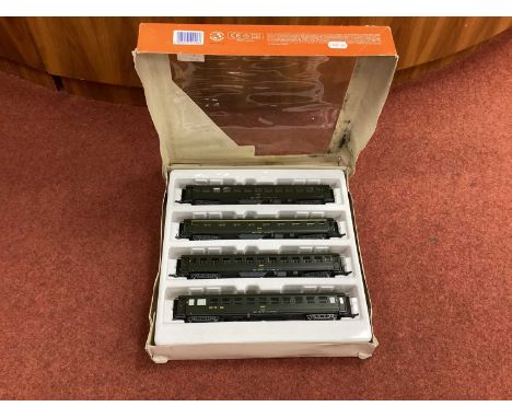 A boxed Roco set of HO SNCF coaches ref 44116, in Green livery including buffet car, two second class and a first class coach