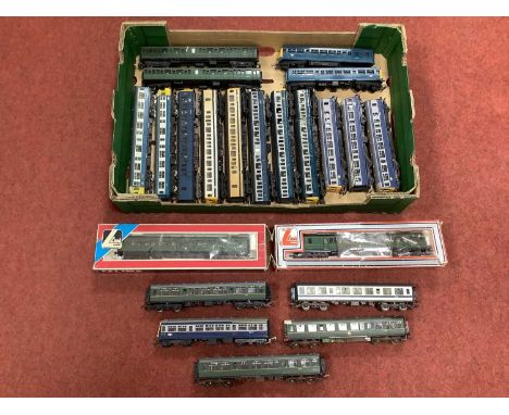 Approximately twenty-one 00 gauge British Railways DMU cars by Lima, Triang, Hornby and Trix including several four power car