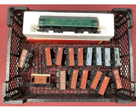 A Hornby 00 gauge Diesel minerals train, comprising a boxed Class 25 locomotive in BR Green, a brake van and fifteen open wag