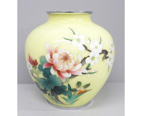 A Japanese cloisonne enamel vase, 16.5cm, back of vase a/f 