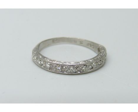 An 18ct white gold and diamond half-eternity ring, 2.2g, K 