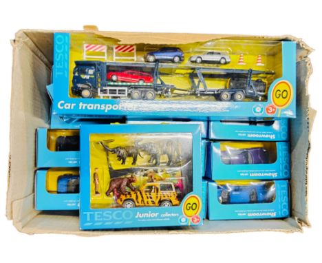 BOX LOT OF BOXED MODEL CARS ETC 