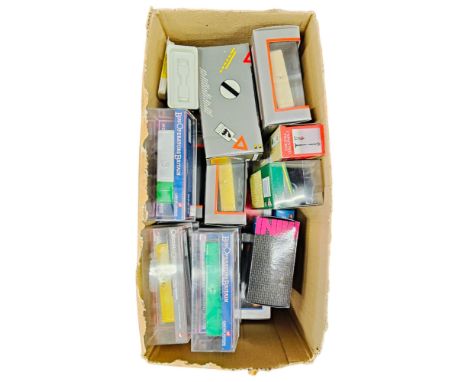 BOX LOT OF MOSTLY MODEL BUSES 