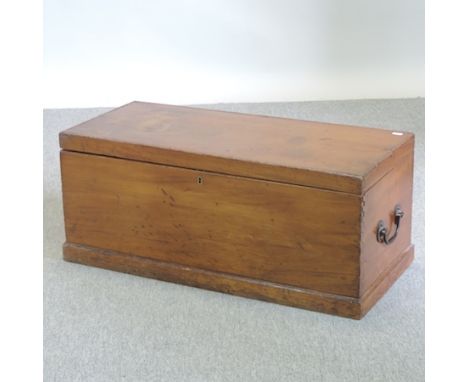 An early 20th century wooden carpenters toolbox, with a fitted interior, 81cm