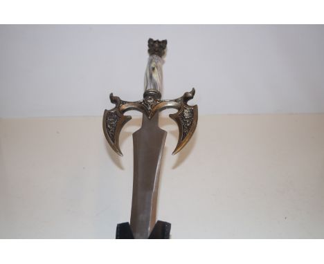 Lord of the Rings style display sword 