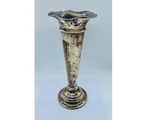 A silver trumpet vase, Birmingham 