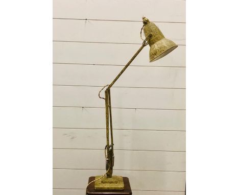 A painted angleposie desk lamp