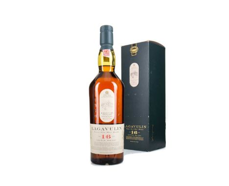 LAGAVULIN 16 YEAR OLD WHITE HORSESingle malt.The Islay distillery of Lagavulin first gained notoriety in 1862 when it was acq