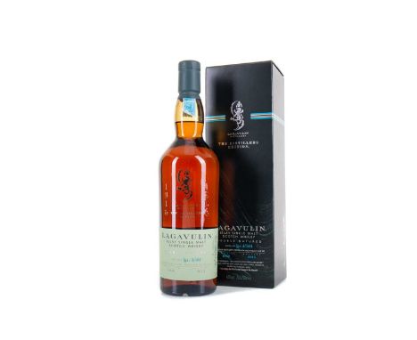 LAGAVULIN 1999 DISTILLERS EDITIONSingle malt.The Islay distillery of Lagavulin first gained notoriety in 1862 when it was acq