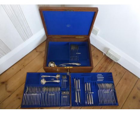 CANTEEN CONTAINING 12 PLACE SETTING ELKINGTON &amp; CO. SILVER CUTLERY, COMPRISING: 12 DINNER FORKS, 6 DESSERT KNIVES, 5 DINN