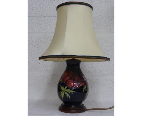 BLUE GROUND MOORCROFT TABLE LAMP