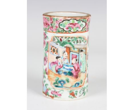 A small collection of Chinese porcelain, comprising a Canton famille rose pierced and moulded brush pot, mid-19th century, pa