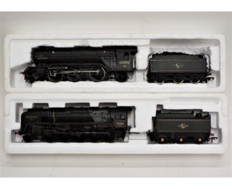 Two Bachmann 00 gauge boxed steam locomotives, 2-10-0 Evening Star and 2-6-2 Green Arrow