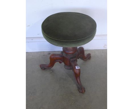 A small tripod base stool -  Diameter 38 cm 