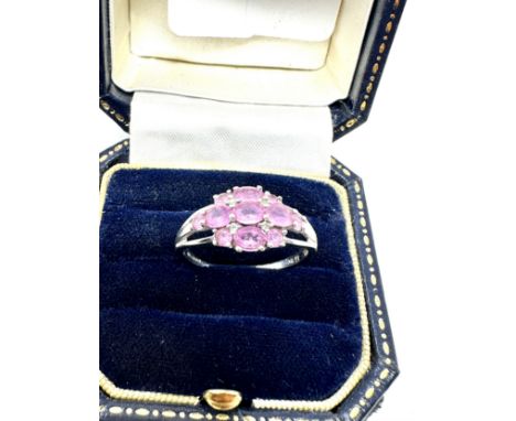 9ct white gold diamond and pink sapphire cluster ring (2.5g)