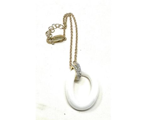 9ct gold diamond and glass pendant necklace 6.5g
