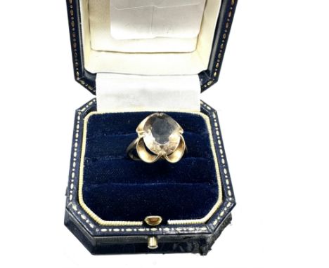 9ct gold smoky quartz ring (2.9g)