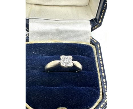 9ct gold diamond single stone ring (2.8g)