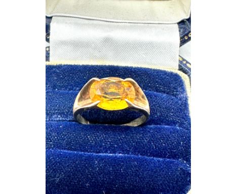 9ct gold citrine  ring (2.6g)