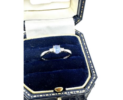 9ct white gold diamond &amp; tanzanite ring (1.4g)