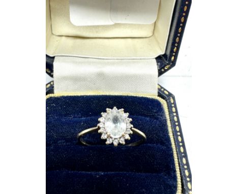 9ct gold clear stone ring 2.1g