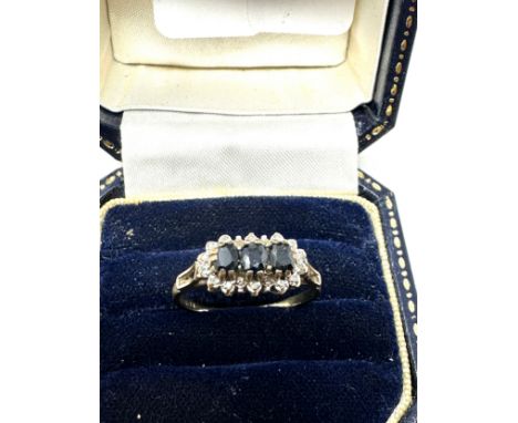 9ct gold diamond and sapphire  ring (2.2g)