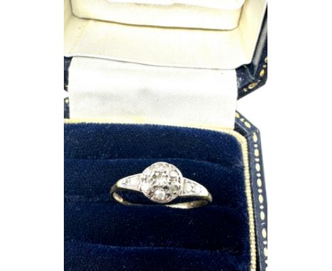 18ct gold old cut diamond halo ring (1.8g)