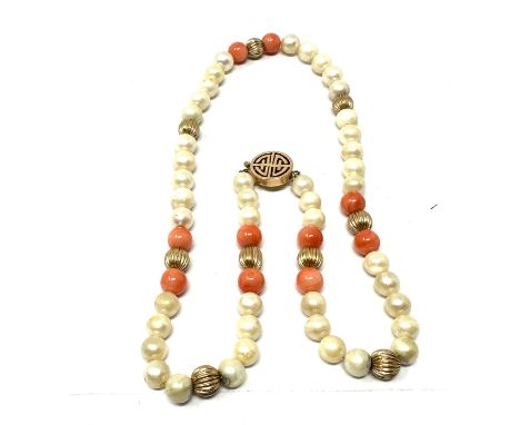 14ct gold coral &amp; cultured pearl single strand necklace with gold spacers (20.4g)