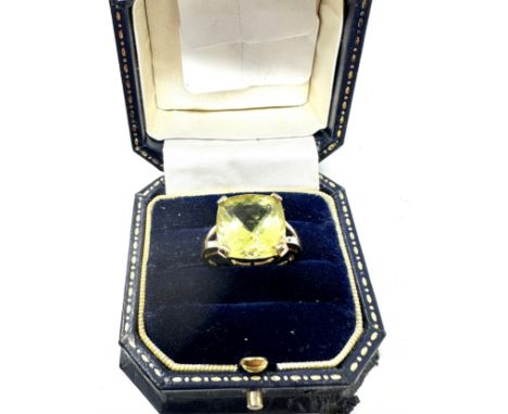 9ct gold cushion cut citrine cocktail ring (3.7g)