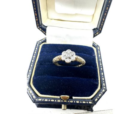 9ct gold diamond halo ring (2.4g)