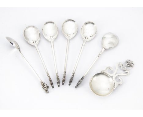A modern silver caddy spoon by Philip Campbell, together with a set of six George IV coffee spoons by William Suckling with a