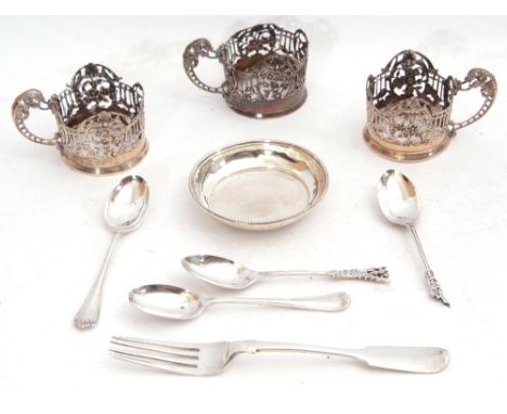 Mixed Lot: three silver coffee can holders, pierced with rails and flowers, with floral handles, Birmingham 1903 and London 1