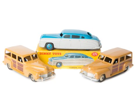 3 Dinky Toys American cars. Hudson Commodore Sedan (171), high-line example in mid blue and grey with mid blue wheels, boxed,