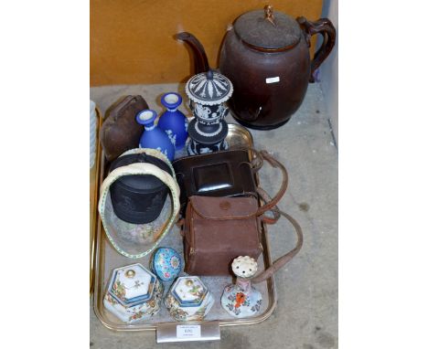 LARGE POTTERY LIDDED TEAPOT & TRAY CONTAINING OLD CAMERAS, WEDGWOOD POTTERY, HANDLED BASKET, PART NORITAKE DRESSING TABLE SET