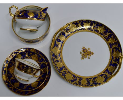 A FULL 40 PIECE NORITAKE TEA SET COMPRISING 12 CUPS, 12 SAUCERS, 12 PLATES, 2 CAKE PLATES, SUGAR & CREAM     