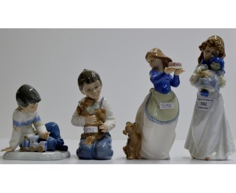 A GROUP OF 4 VARIOUS NAO PORCELAIN FIGURINE ORNAMENTS     